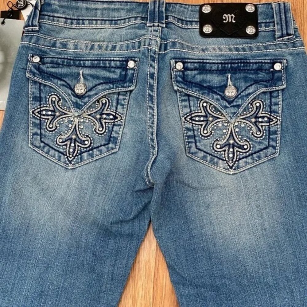 Miss Me Jeans Size 28 Boot Cut Light